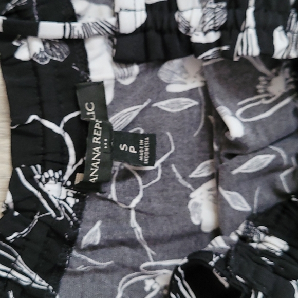 Banana Republic Floral Elastic Waist Dress - Picture 3 of 4